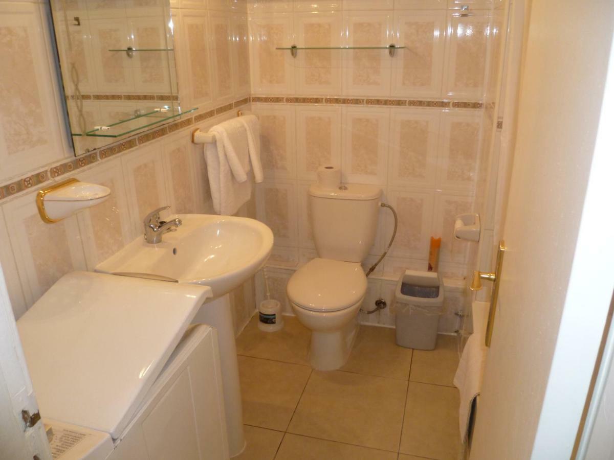 Elana Apartment With Free Wifi *