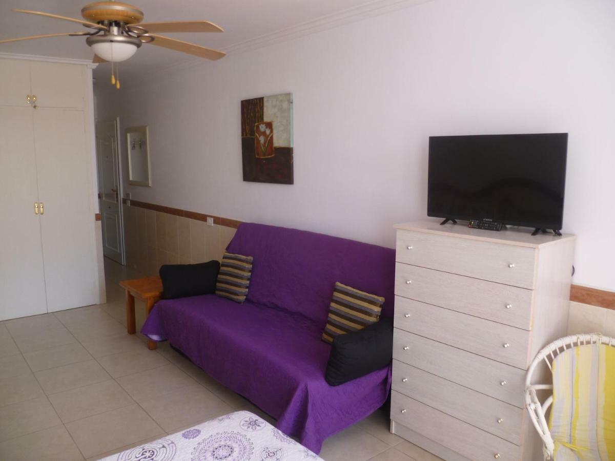 Elana Apartment With Free Wifi Apartment